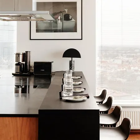 W 180 View Luxury 4br Residence, Sauna